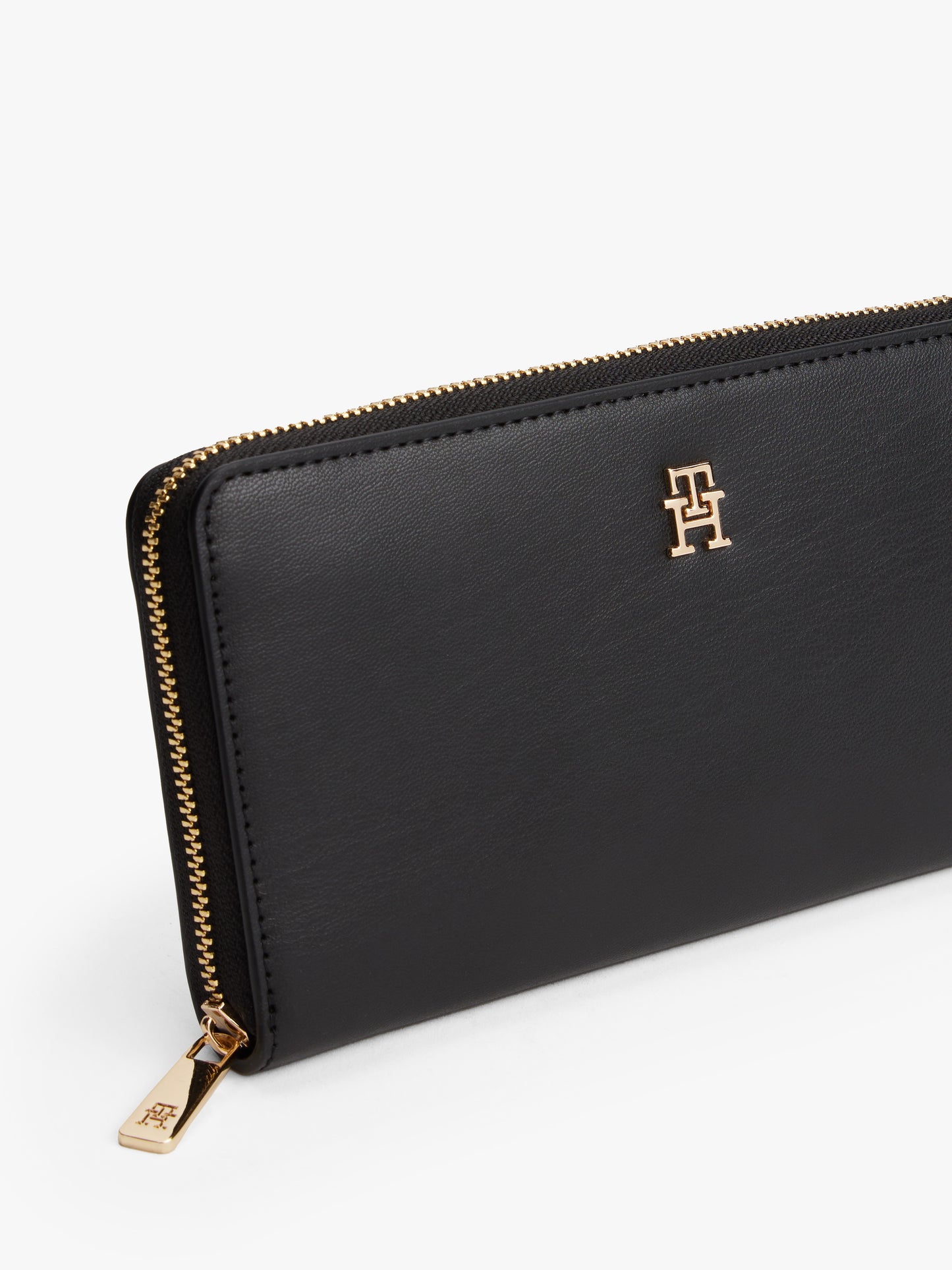Tommy Hilfiger TH Monogram Zip-Around Wallet – Black/Gold