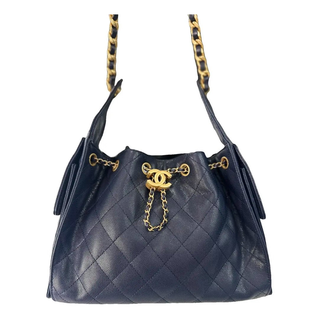 Chanel Caviar Quilted Classic Bag — Chanel 25