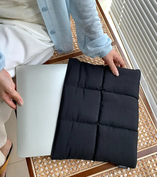 The “Everything-Fits” Laptop Sleeve