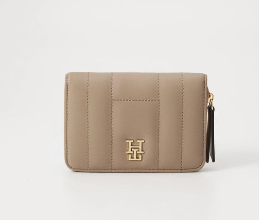 Tommy Hilfiger Quilted Zip Wallet – Taupe/Gold